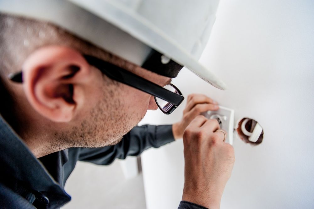 Elektriker i Sollentuna: Vad du kan få hjälp med